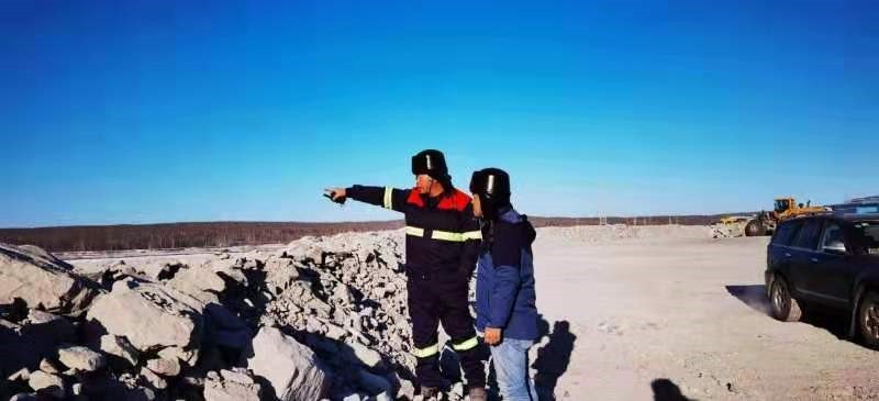 同力重工與福建新華都15臺非公路寬體自卸車完成交付 